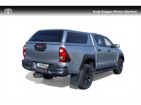 2023 Toyota Hilux - photo 2