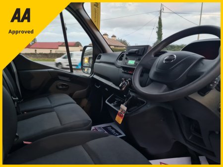 2020 Nissan NV400 - thumbnail 8