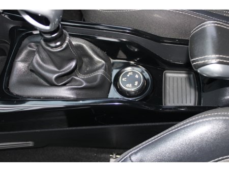 2019 Peugeot 2008 1.2 PURETEC ALLURE 5DR €11,250 thumbnail