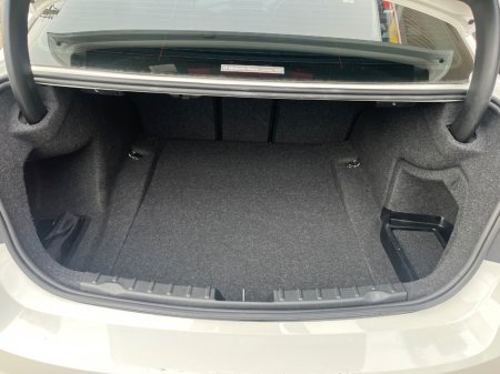 2016 BMW 3 Series - thumbnail 8