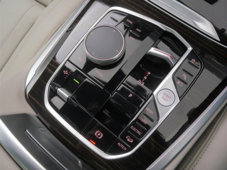 2025 BMW X5 xDrive50e M Sport €109,900 thumbnail