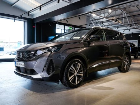 2023 Peugeot 5008 FL Allure 1.5 Blue HDI 130 AUT €43,995
