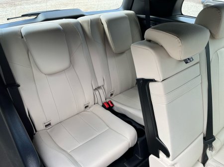 2025 Mercedes-Benz GLB 200 Progressive Plus 7 Seater SUV *Saving €12,779 from New* €58,950 thumbnail