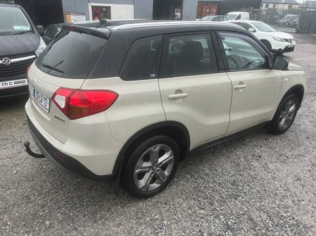 2016 Suzuki Vitara - thumbnail 4