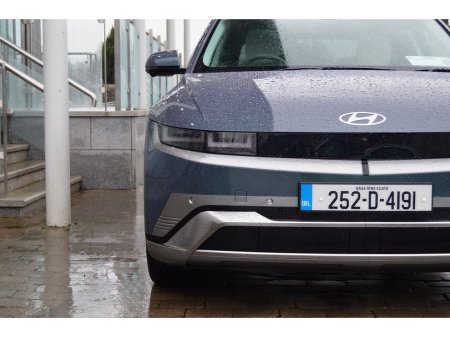 2025 Hyundai Ioniq 5 Ioniq 5 FL Platinum 84 kW €45,995 thumbnail
