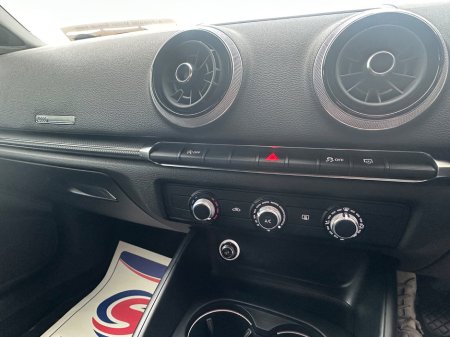 2020 Audi A3 30 TDI 116HP SE €22,950 thumbnail