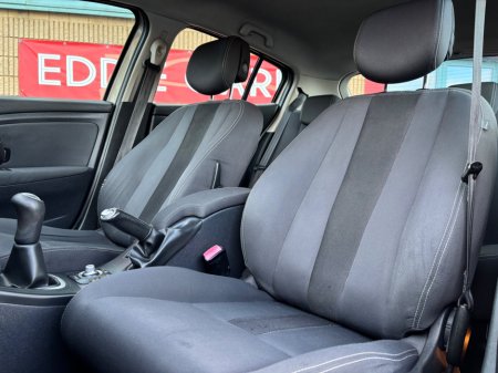 2010 Renault Megane - thumbnail 9