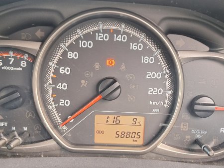 2017 Toyota Yaris - thumbnail 9