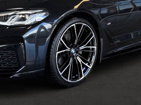 2022 BMW 5 Series - thumbnail 10