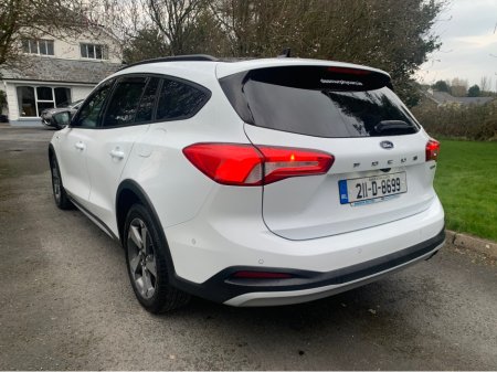 2021 Ford Focus - thumbnail 7