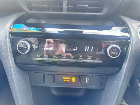 2024 Toyota Yaris Cross - thumbnail 32