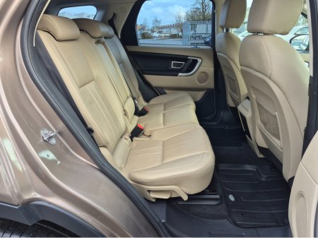 2015 Land Rover Discovery SPORT 2.2 TD4 HSE AUTO LOW KMS €15,999 thumbnail