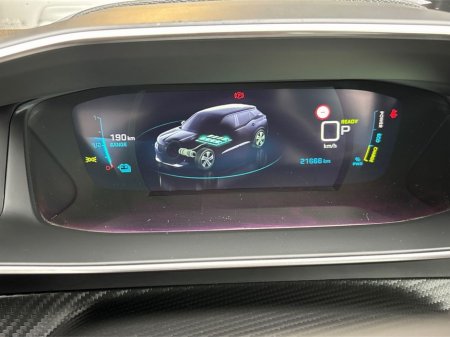 2023 Peugeot 2008 - thumbnail 16