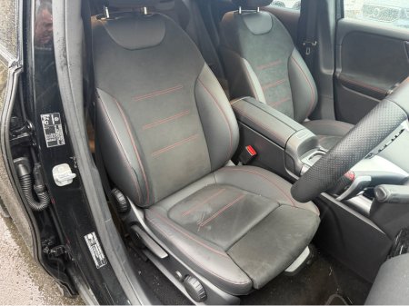 2025 Mercedes-Benz EQA 250 PLUS URBAN EDITION//GREAT SPEC//SIMI AND AA DEALER €44,950 thumbnail