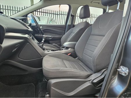 2015 Ford Kuga - thumbnail 13