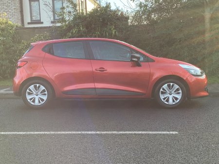 2016 Renault Clio IV Expression 1.2 4DR €8,750