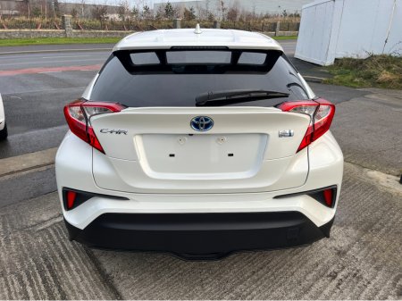 2017 Toyota C-HR 1.8 HYBRID AUTO LOW KM €16,950 thumbnail