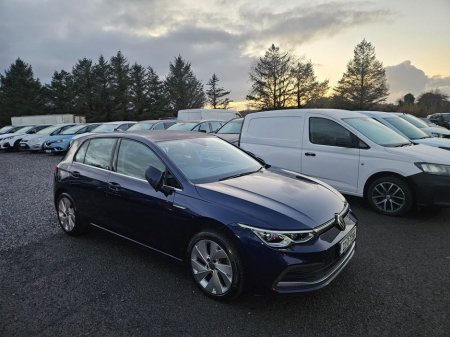 2022 Volkswagen Golf Style 2.0 TDI 115HP 5DR €25,990