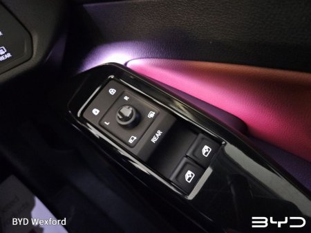 2022 Volkswagen ID.4 FAMILY 77kWh 204HP €22,975 thumbnail