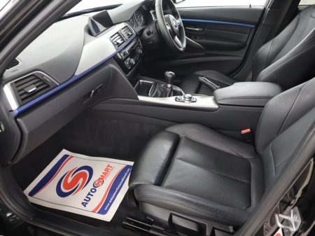 2015 BMW 3 Series - thumbnail 16