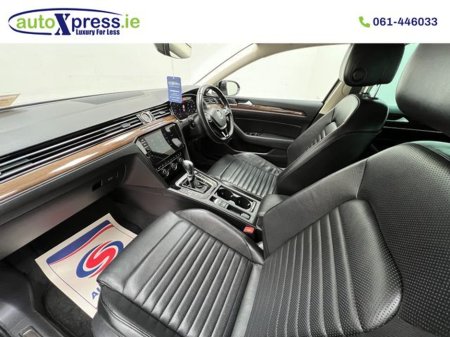 2019 Volkswagen Passat 2.0 TDI HIGH LINE Automatic, Reversing camera €26,995 thumbnail