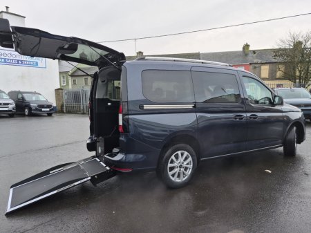 2024 Ford Tourneo Wheelchair Access Taxi Spec €43,950 thumbnail
