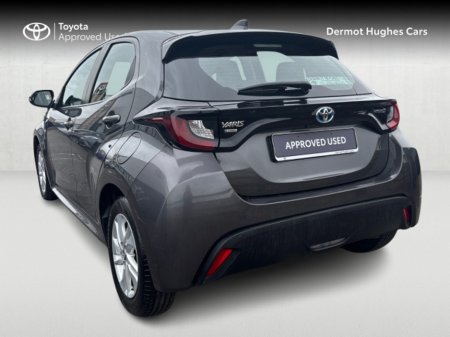 2022 Toyota Yaris HYBRID LUNA AUTO €17,495