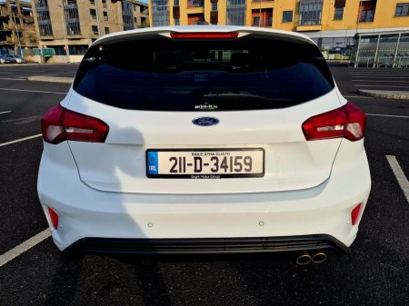 2021 Ford Focus - thumbnail 4