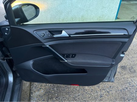 2017 Volkswagen Golf HIGHLINE 1.6 TDI MANUAL 5SPEED 5DR 115HP 5 €16,650 thumbnail