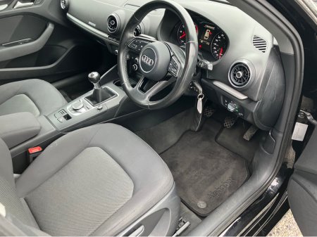 2017 Audi A3 - thumbnail 6