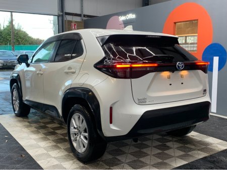 2021 Toyota Yaris Cross HYBRID G 4WD / 75k KMs / Reverse Camera, Cruise Control & More €24,950