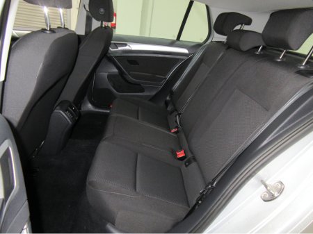 2021 Volkswagen Golf TRENDLINE 1.6 TDI - FINANCE & SCRAPPAGE AVAILABLE €19,895 thumbnail