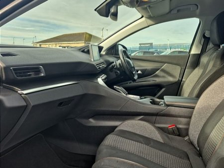 2019 Peugeot 3008 - thumbnail 9