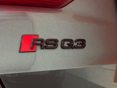 2022 Audi RS Q3 - thumbnail 12