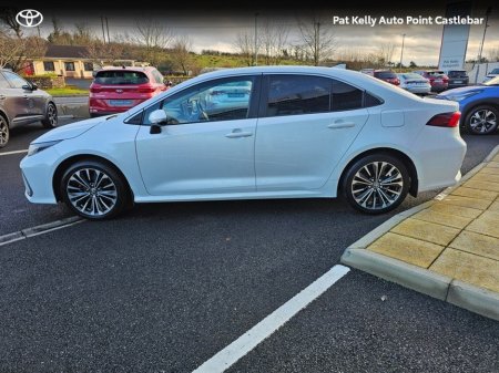 2023 Toyota Corolla COROLLA HYBRID LUNA SPORT €29,900 thumbnail