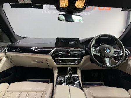 2017 BMW 5 Series - thumbnail 12