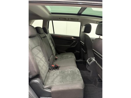 2018 Volkswagen Tiguan - thumbnail 9