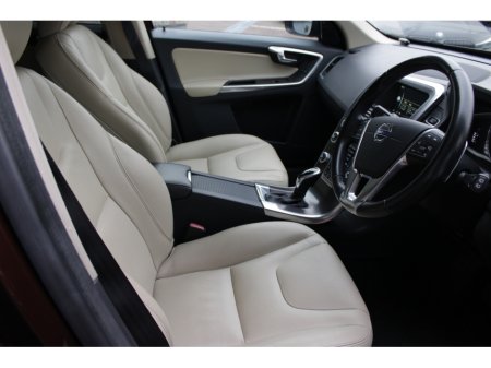 2015 Volvo XC60 - thumbnail 10