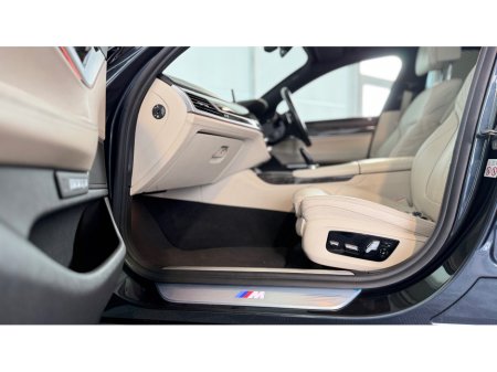 2018 BMW 7 Series - thumbnail 12