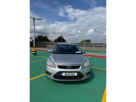 2009 Ford Focus - photo 2