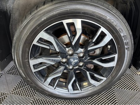 2018 Mitsubishi Outlander - thumbnail 5