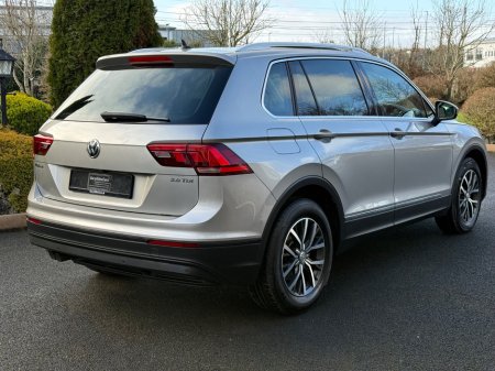 2017 Volkswagen Tiguan 2.0 TDI 115HP BMT Comfortline €17,950 thumbnail