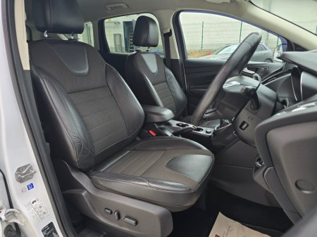 2016 Ford Kuga - thumbnail 21