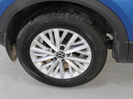 2021 Volkswagen T-Roc Design 2.0 TDI M6F 115HP 5DR €24,999 thumbnail