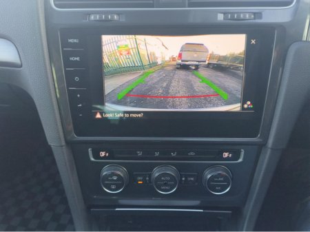 2018 Volkswagen Golf Comfort €16,650 thumbnail