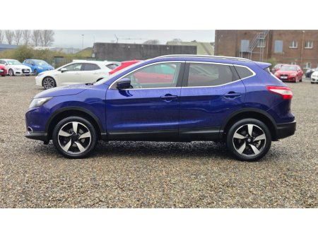 2017 Nissan Qashqai - thumbnail 4