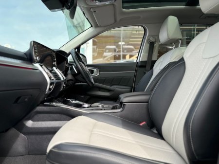 2021 Kia Sorento - thumbnail 2