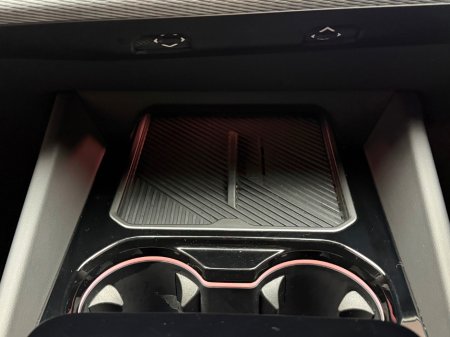 2025 BMW 5 Series - thumbnail 17