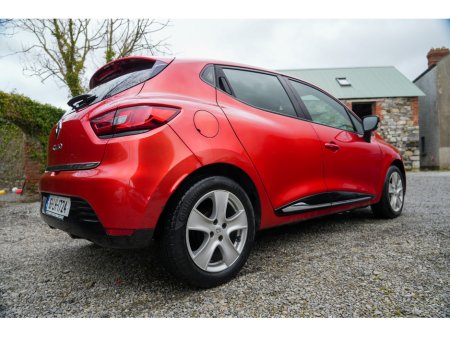 2016 Renault Clio - thumbnail 19