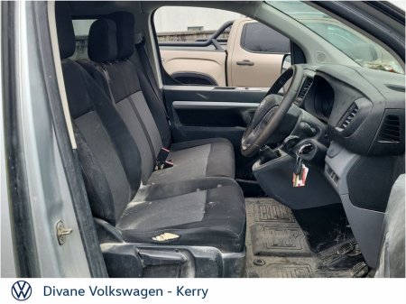 2018 Toyota Proace CREWCAB 2.0 GX 4DR 6 SEATER TRADE SALE €8,000 thumbnail